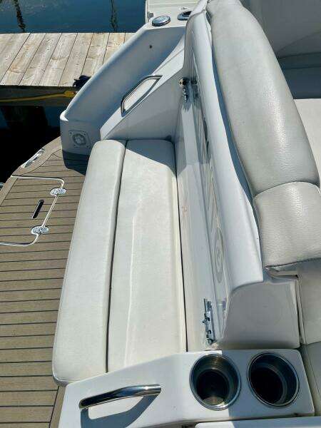 29ft Rinker Yacht For Sale