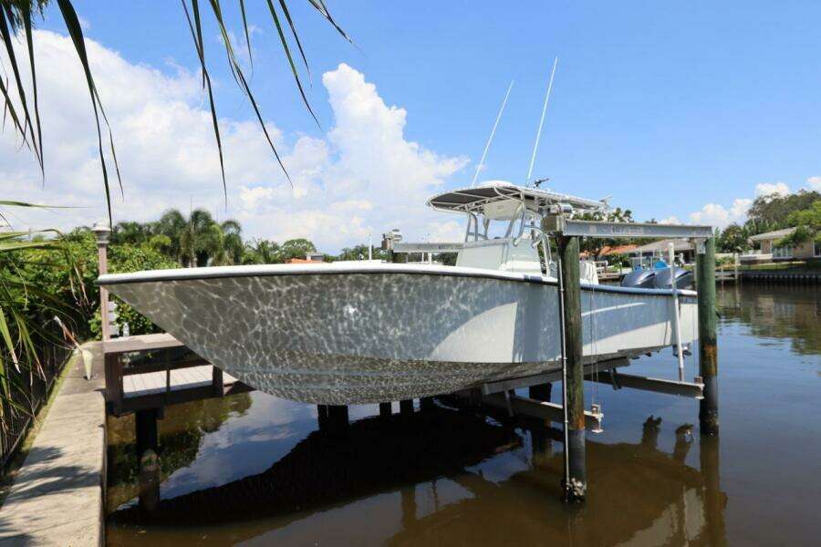 32ft Yellowfin Yacht For Sale