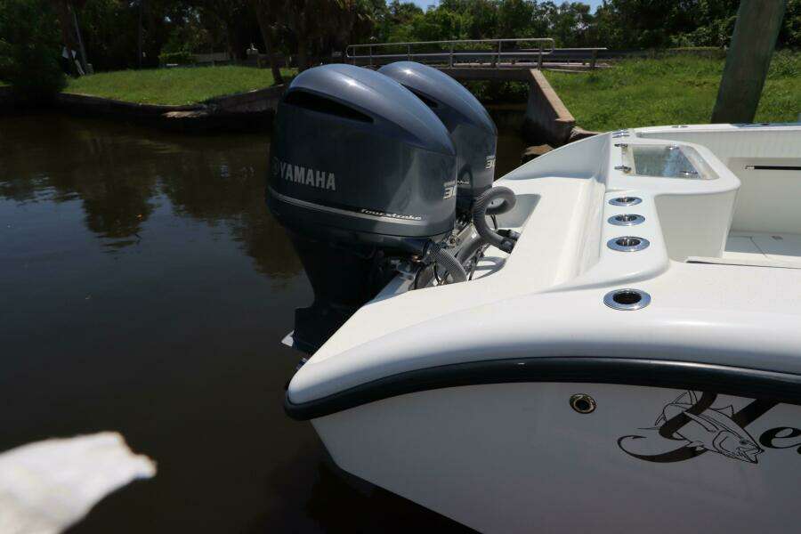 32ft Yellowfin Yacht For Sale