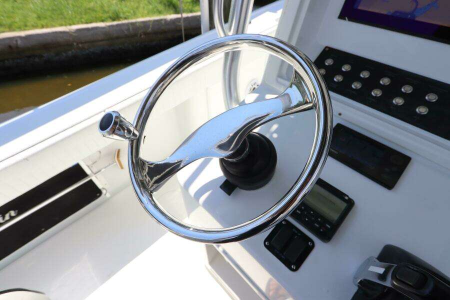 32ft Yellowfin Yacht For Sale