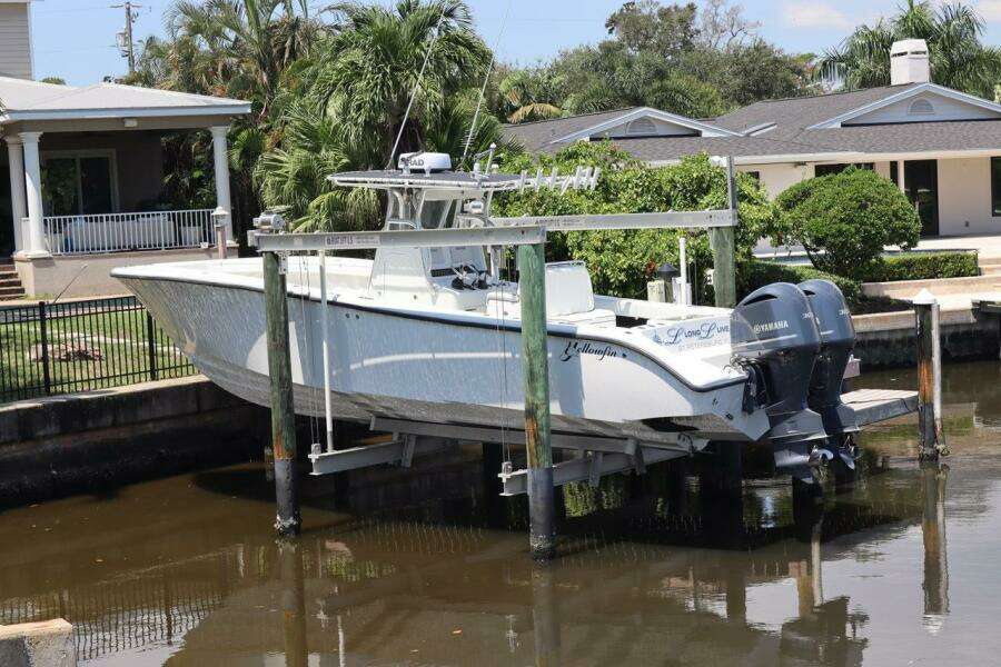 32ft Yellowfin Yacht For Sale