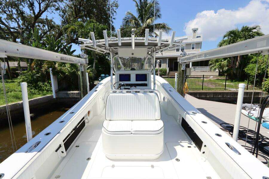 32ft Yellowfin Yacht For Sale