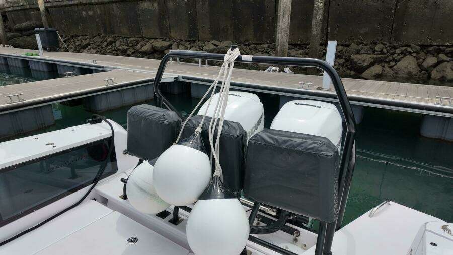 37ft Axopar Yacht For Sale