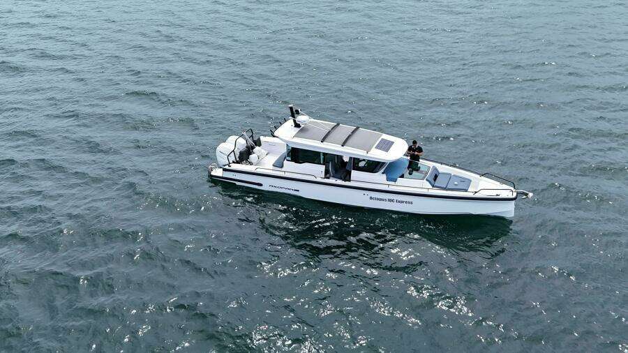 37ft Axopar Yacht For Sale