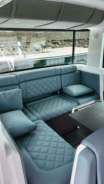 37ft Axopar Yacht For Sale
