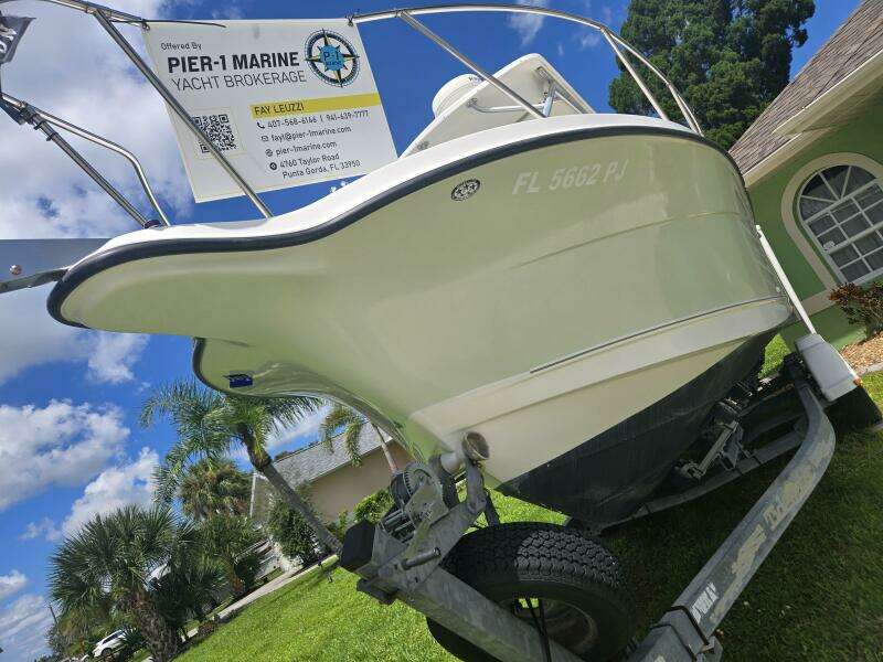 23ft Trophy Yacht For Sale