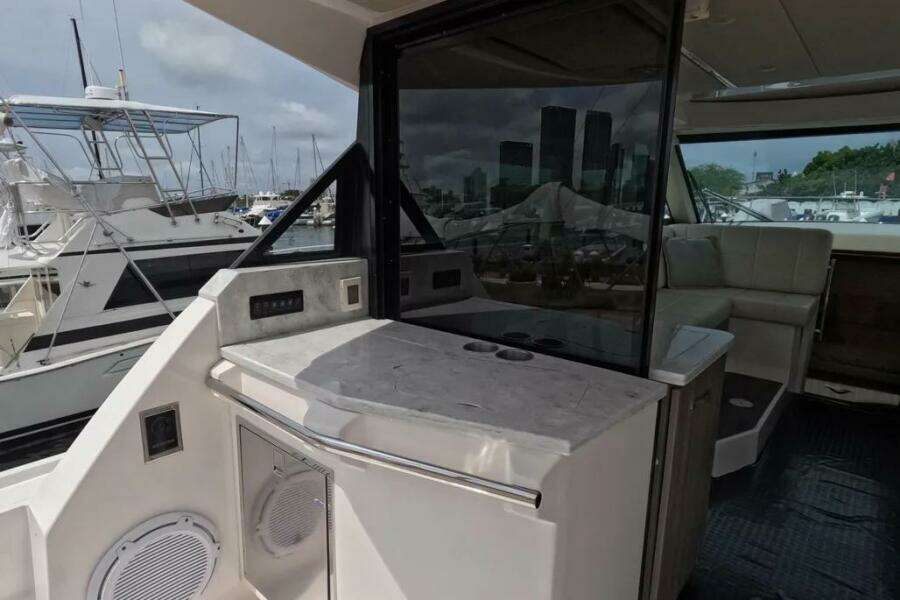 38ft Regal Yacht For Sale