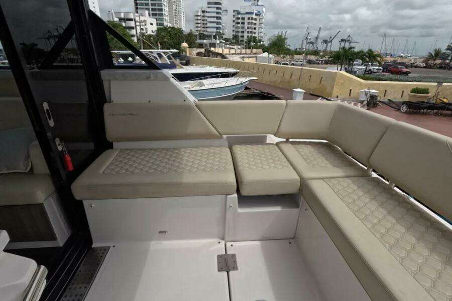 38ft Regal Yacht For Sale