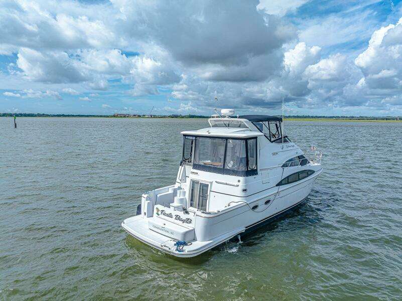 FIESTA BAYB 44ft Carver Yacht For Sale