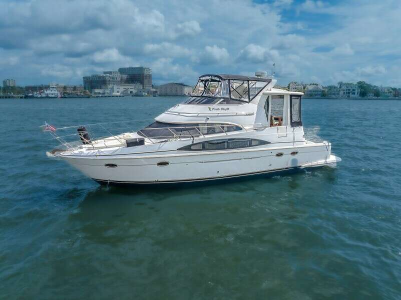 FIESTA BAYB 44ft Carver Yacht For Sale