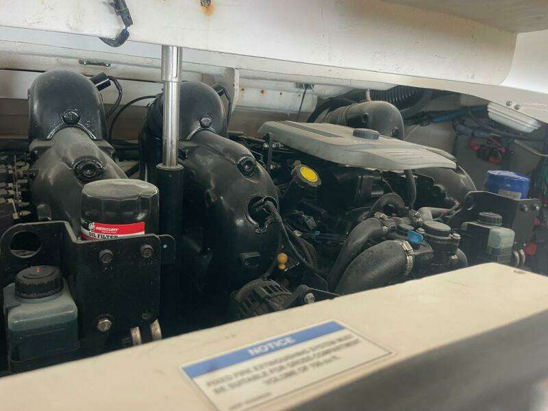 30ft Sea Ray Yacht For Sale