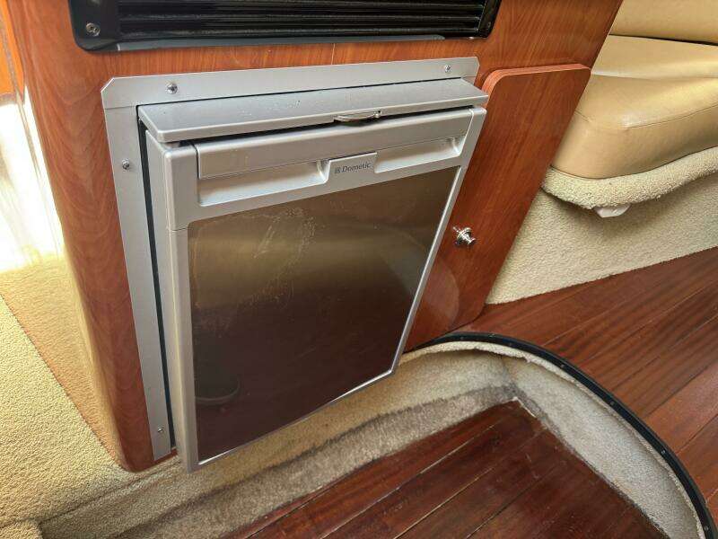 26ft Crownline Yacht For Sale