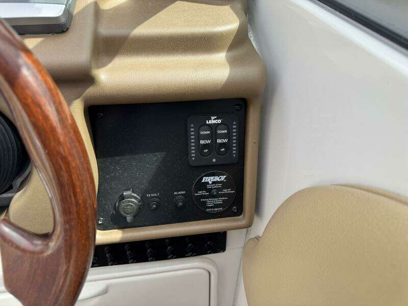 26ft Crownline Yacht For Sale