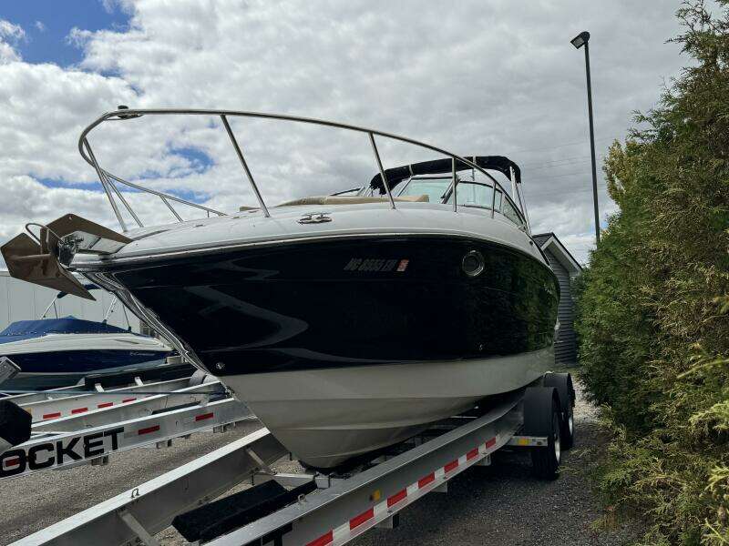 26ft Crownline Yacht For Sale