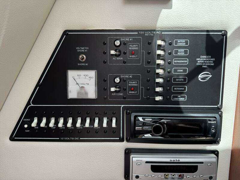 26ft Crownline Yacht For Sale