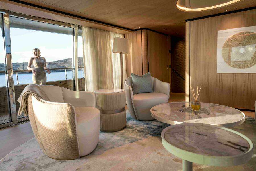 UNIQUE S 117ft Sanlorenzo Yacht For Sale