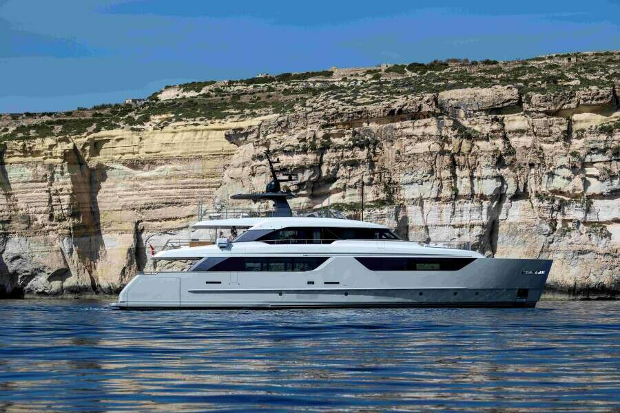 UNIQUE S 117ft Sanlorenzo Yacht For Sale