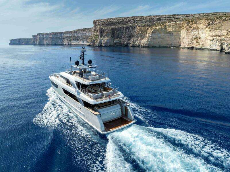 UNIQUE S 117ft Sanlorenzo Yacht For Sale