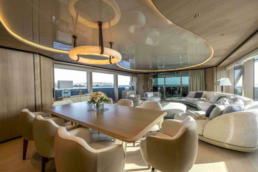 UNIQUE S 117ft Sanlorenzo Yacht For Sale