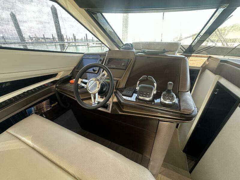 Mandjet 49ft Marquis Yacht For Sale