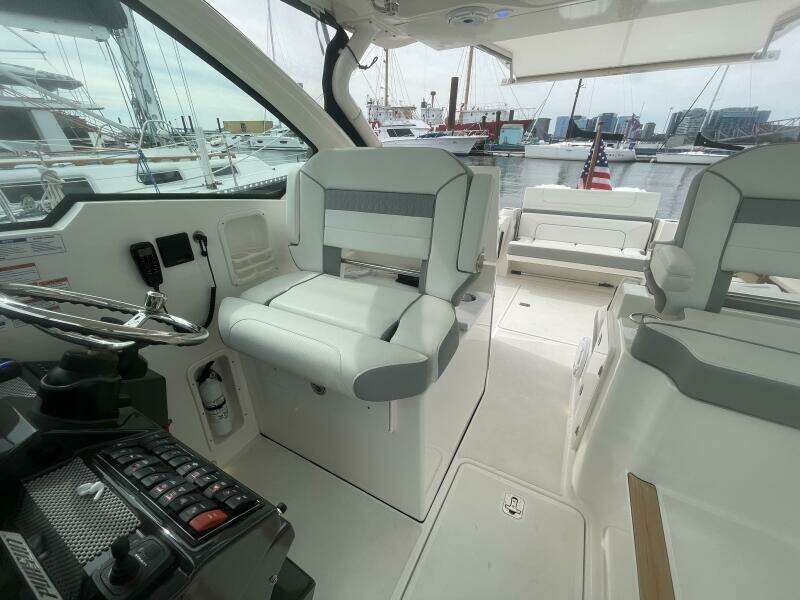 Shep s Ahoy 32ft Pursuit Yacht For Sale