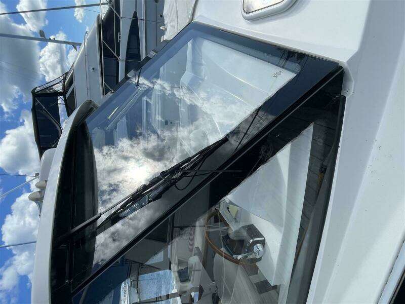 O M G 38ft MJM Yacht For Sale