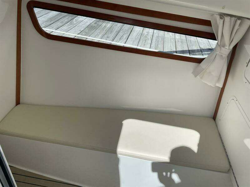 O M G 38ft MJM Yacht For Sale