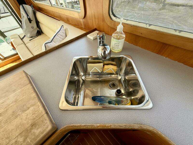 Daystar 34ft Sabre Yacht For Sale