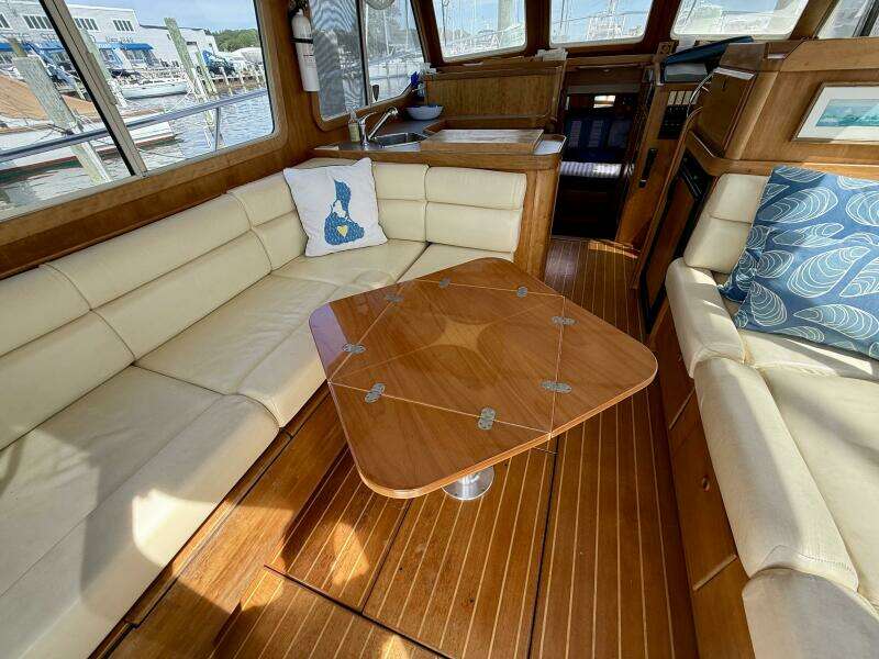 Daystar 34ft Sabre Yacht For Sale