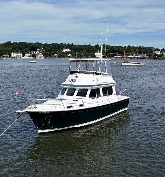 Daystar 34ft Sabre Yacht For Sale