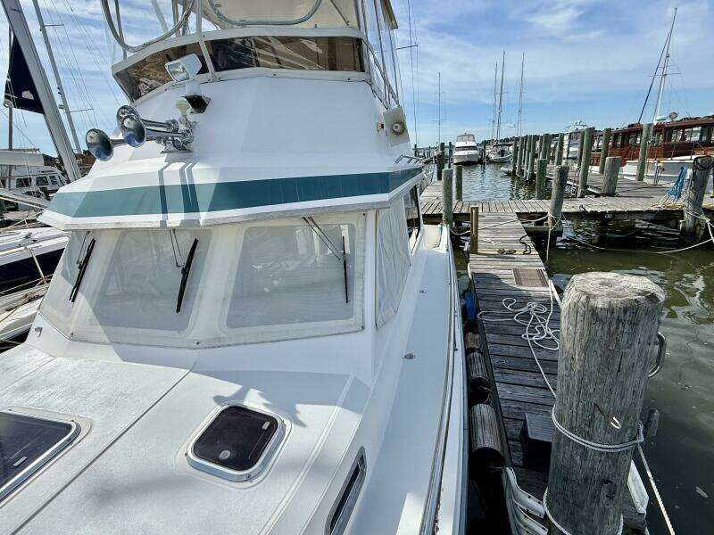 Daystar 34ft Sabre Yacht For Sale