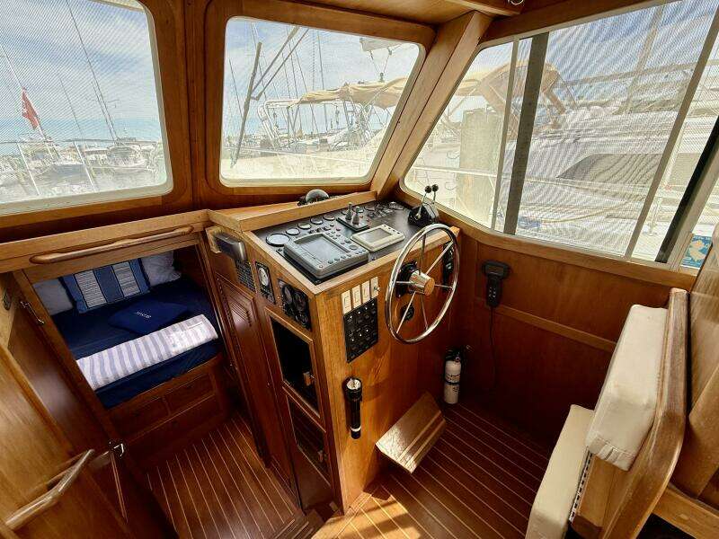 Daystar 34ft Sabre Yacht For Sale
