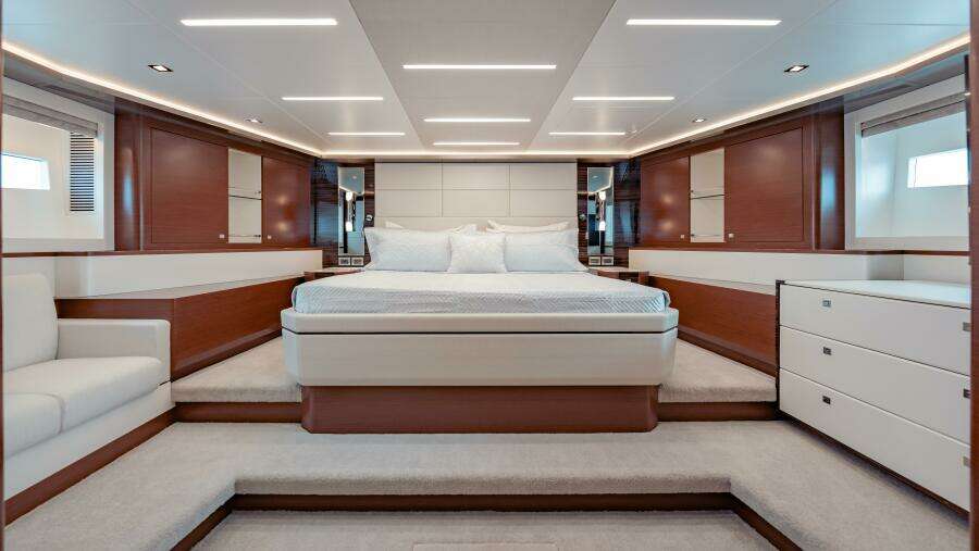 2021 Ocean Alexander 28R