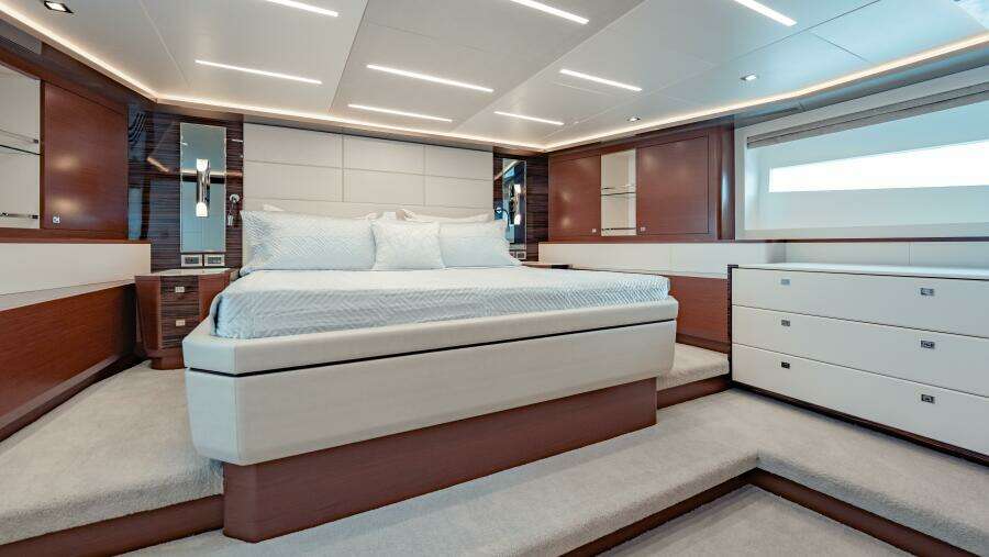 2021 Ocean Alexander 28R