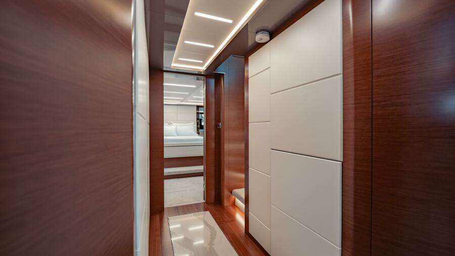 2021 Ocean Alexander 28R