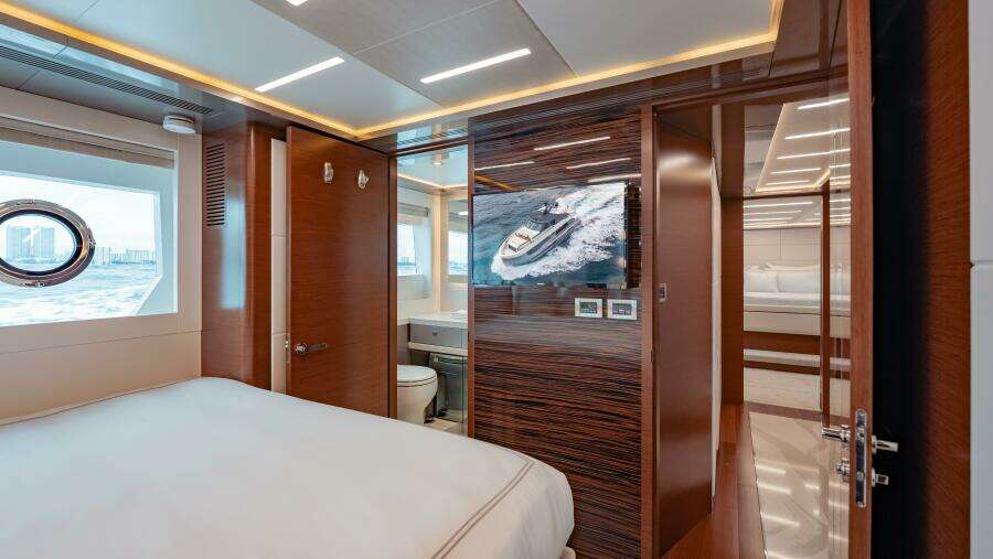 2021 Ocean Alexander 28R