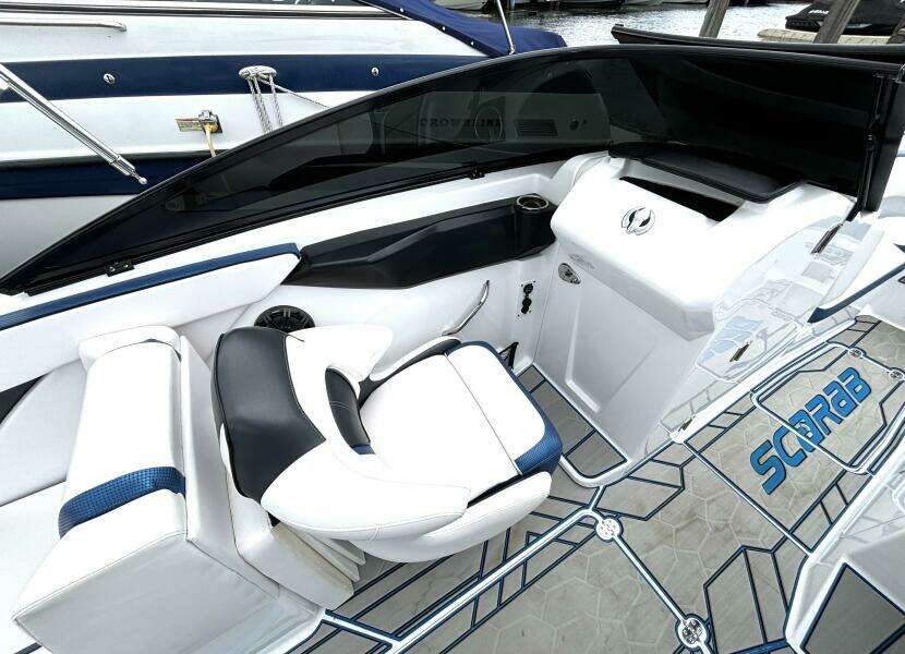 25ft Scarab Yacht For Sale