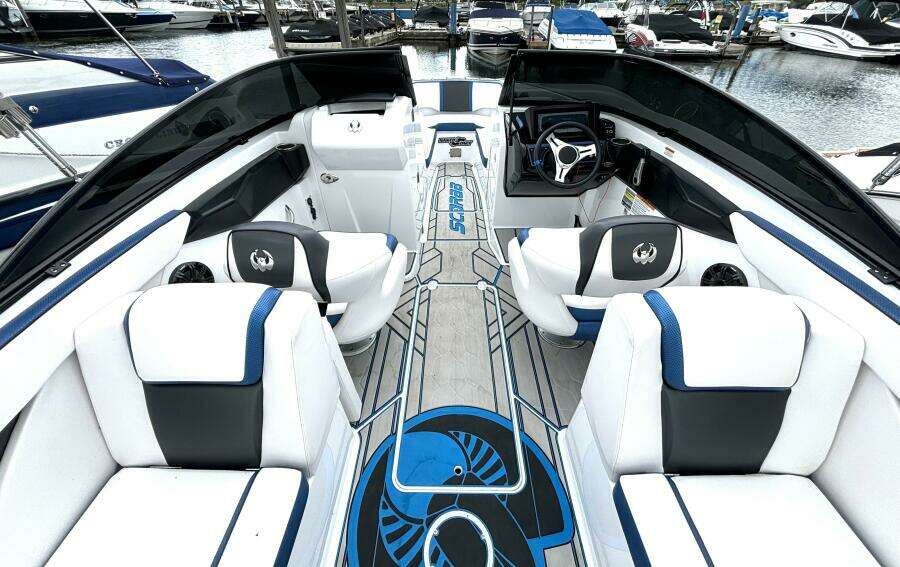 25ft Scarab Yacht For Sale