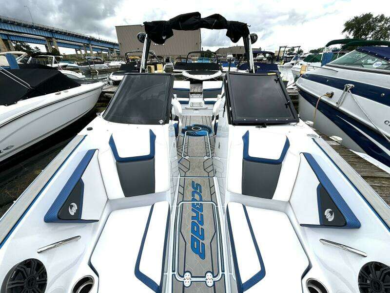25ft Scarab Yacht For Sale