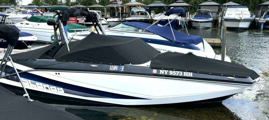 25ft Scarab Yacht For Sale