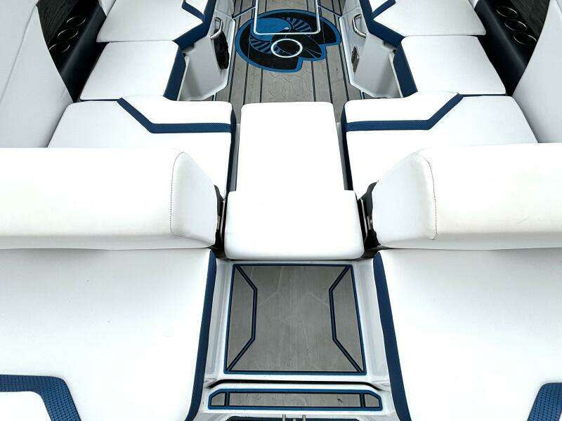 25ft Scarab Yacht For Sale