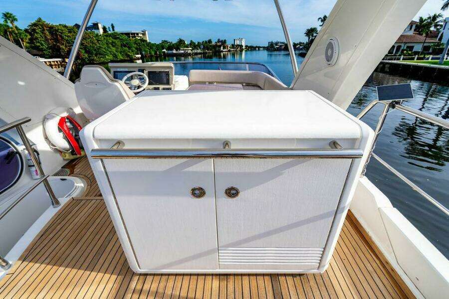 At Ease 55ft Azimut Yacht For Sale