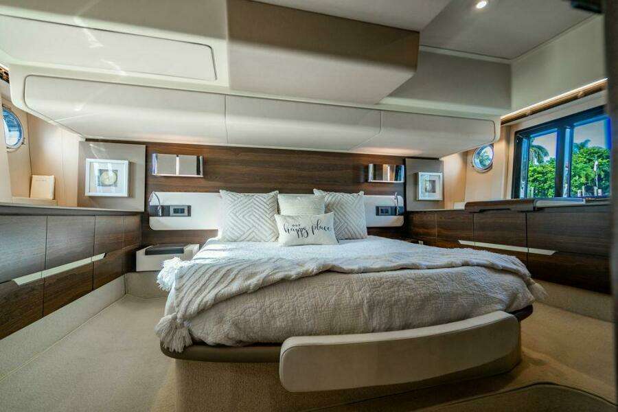 At Ease 55ft Azimut Yacht For Sale