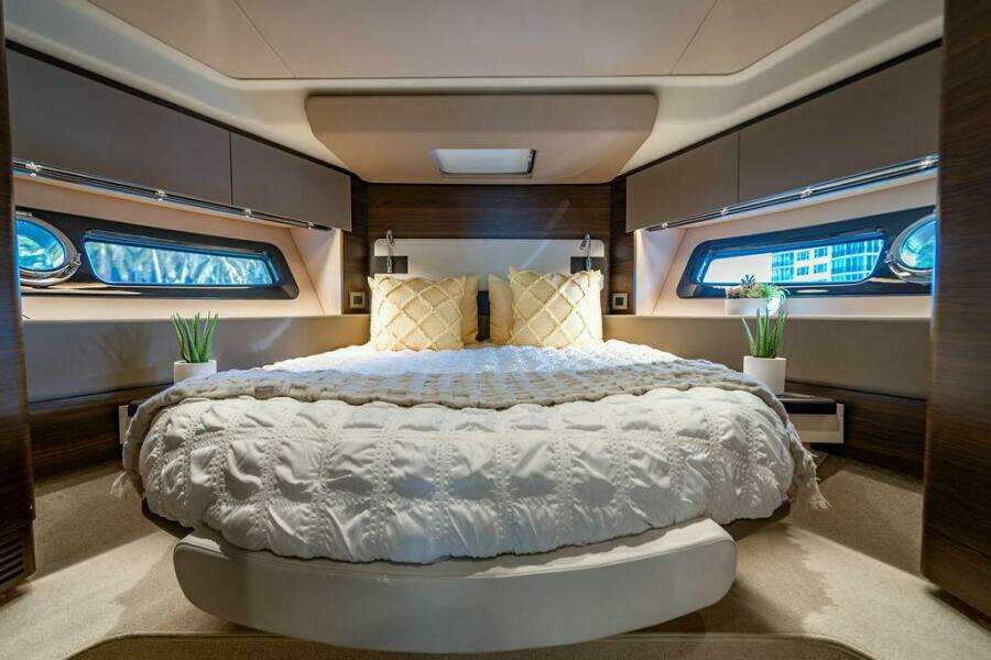 At Ease 55ft Azimut Yacht For Sale