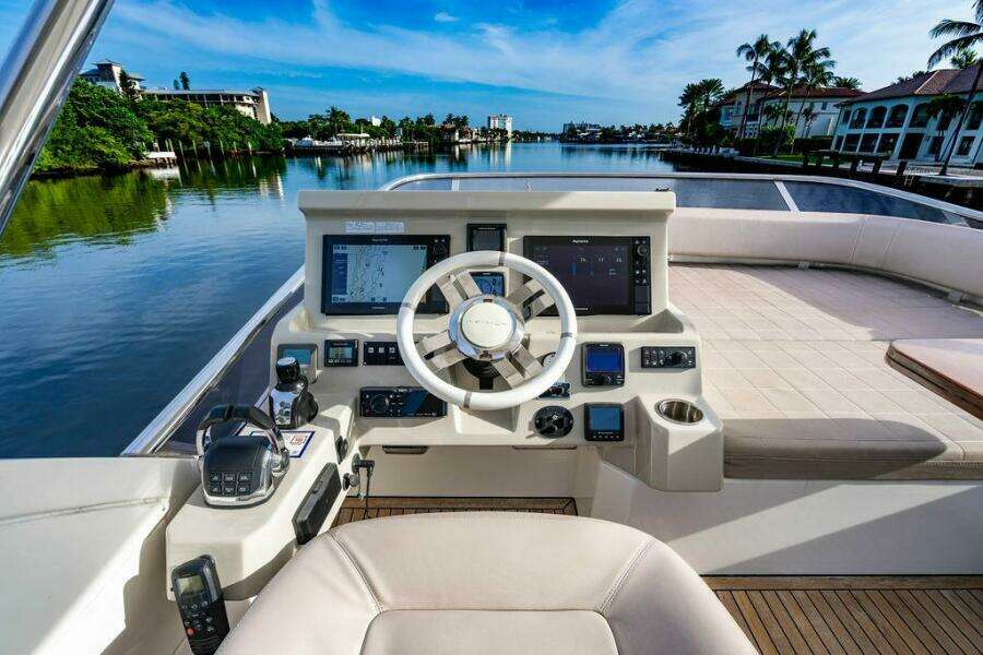At Ease 55ft Azimut Yacht For Sale