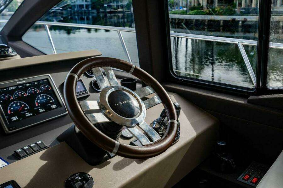 At Ease 55ft Azimut Yacht For Sale