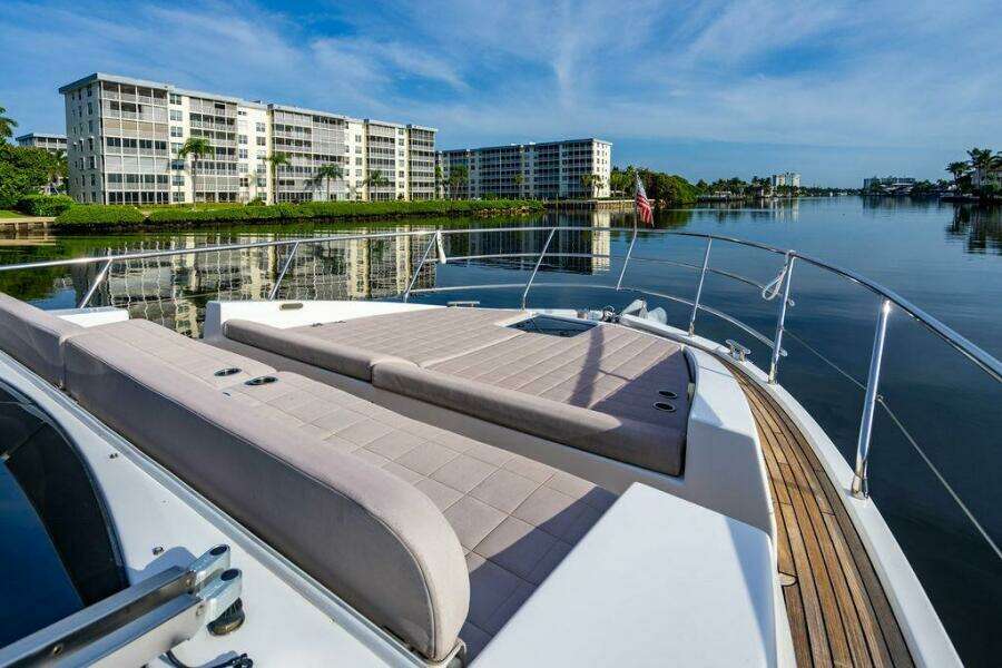 At Ease 55ft Azimut Yacht For Sale