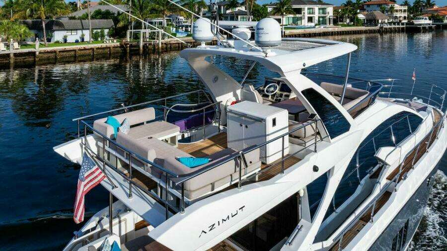 At Ease 55ft Azimut Yacht For Sale