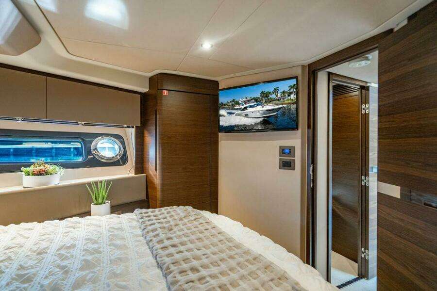 At Ease 55ft Azimut Yacht For Sale