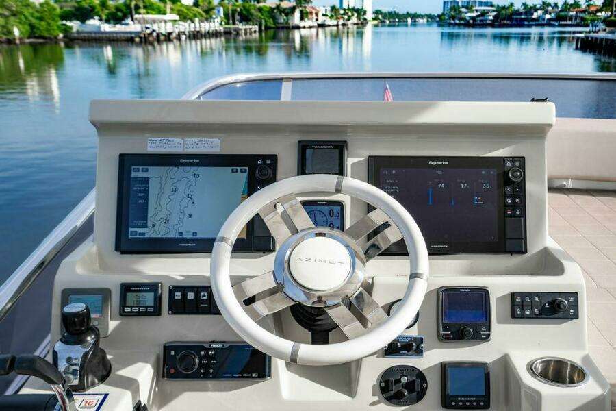 At Ease 55ft Azimut Yacht For Sale